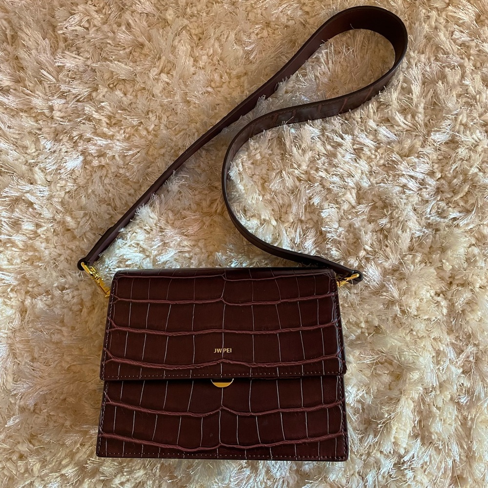 JW PEI MINI FLAP BAG - BROWN CROC